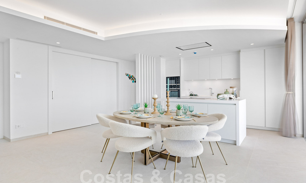 Gloednieuw, modernistisch penthouse te koop, in een exclusief golfresort in de heuvels van Marbella - Benahavis 58379