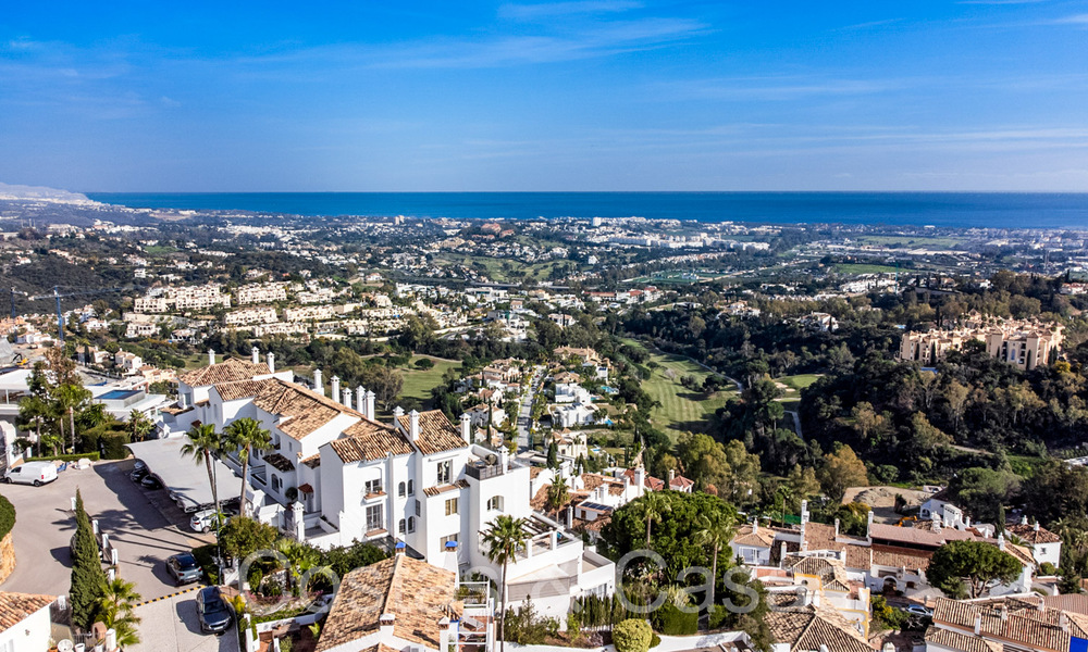 Penthouse te koop met panoramisch zeezicht in de heuvels van Marbella - Benahavis 67397