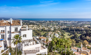 Penthouse te koop met panoramisch zeezicht in de heuvels van Marbella - Benahavis 67400 