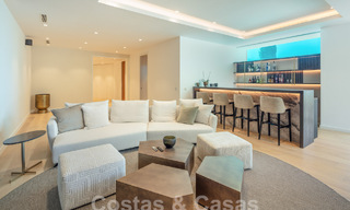 Prestigieuze, moderne luxevilla te koop met adembenemend zeezicht in een gated community in Marbella - Benahavis 58689 