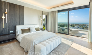 Prestigieuze, moderne luxevilla te koop met adembenemend zeezicht in een gated community in Marbella - Benahavis 58704 