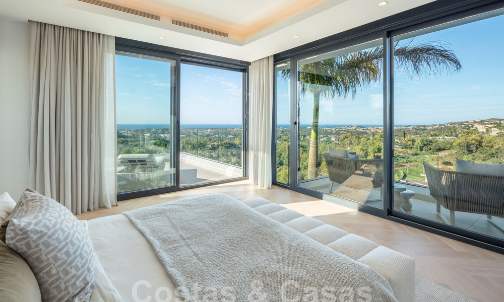 Prestigieuze, moderne luxevilla te koop met adembenemend zeezicht in een gated community in Marbella - Benahavis 58705