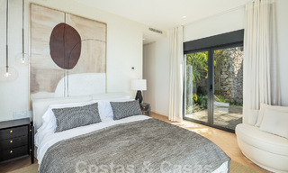 Prestigieuze, moderne luxevilla te koop met adembenemend zeezicht in een gated community in Marbella - Benahavis 58710 