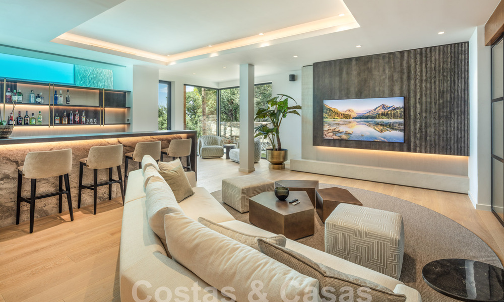 Prestigieuze, moderne luxevilla te koop met adembenemend zeezicht in een gated community in Marbella - Benahavis 58730