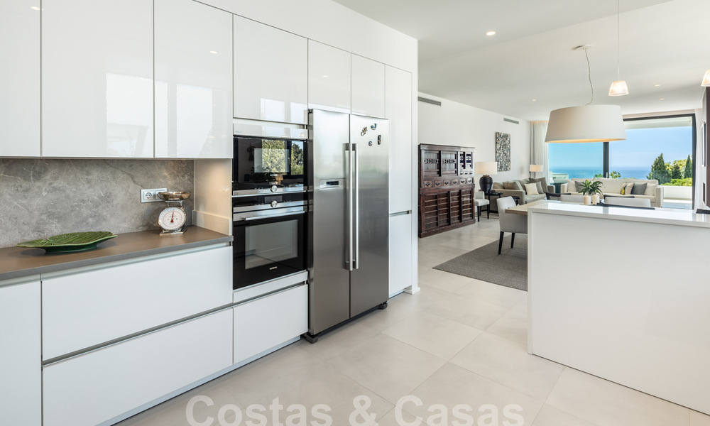 Ruim modern penthouse te koop met prachtig zeezicht in het exclusieve Sierra Blanca, Golden Mile, Marbella 58743
