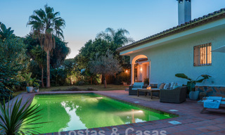 Traditionele gelijkvloerse villa te koop, beachside op de New Golden Mile, Marbella - Estepona 58905 