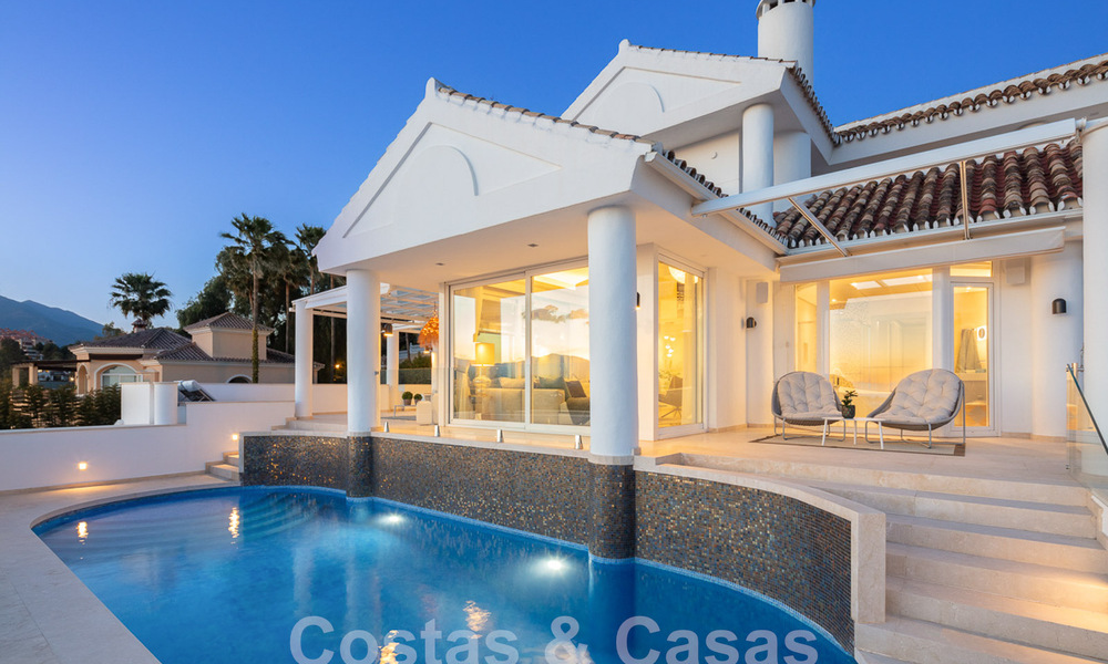 Mediterrane luxevilla met panoramisch zeezicht te koop in Nueva Andalucia’s golfvallei in Marbella 59136