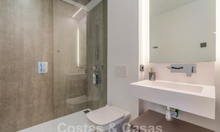 Gezinsvriendelijk modern huis te koop in een strandcomplex op wandelafstand van Estepona centrum 59419 