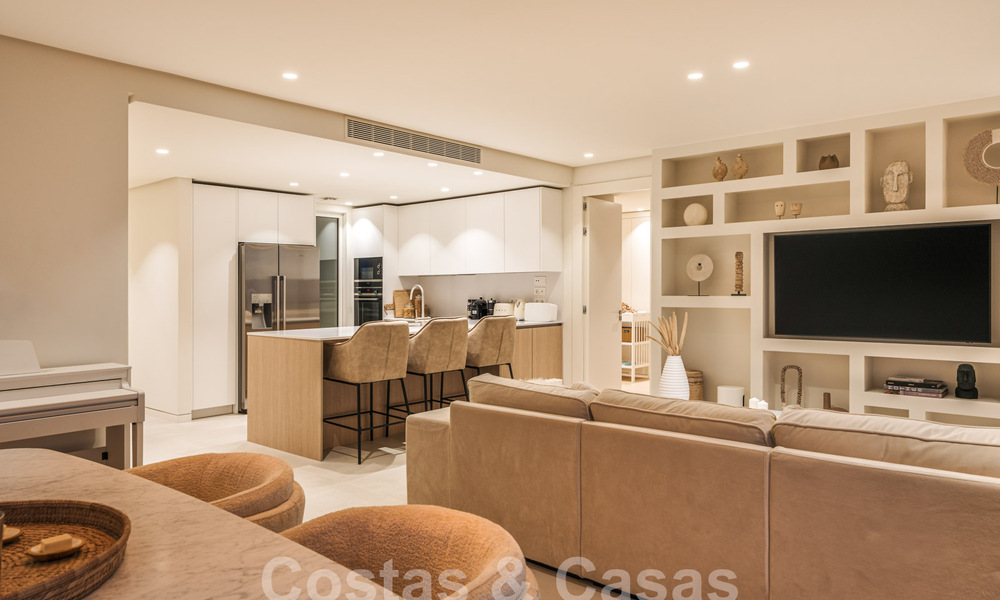 Instapklaar, modernistisch penthouse te koop in een exclusief resort op luttele minuten van Marbella centrum 59347