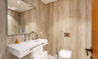 Contemporaine nieuwbouwvilla te koop in een geprefereerde golfurbanisatie op de New Golden Mile, Marbella - Benahavis 782469 