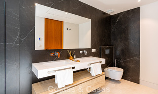 Contemporaine nieuwbouwvilla te koop in een geprefereerde golfurbanisatie op de New Golden Mile, Marbella - Benahavis 782473 