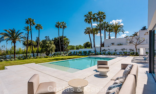 Contemporaine nieuwbouwvilla te koop in een geprefereerde golfurbanisatie op de New Golden Mile, Marbella - Benahavis 782485 