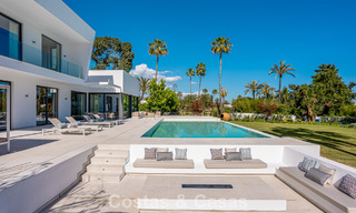 Contemporaine nieuwbouwvilla te koop in een geprefereerde golfurbanisatie op de New Golden Mile, Marbella - Benahavis 782488 
