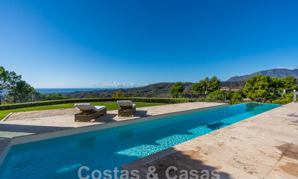 Statige luxevilla in Mediterrane stijl te koop met schitterend panoramisch zeezicht in Marbella - Benahavis 59822