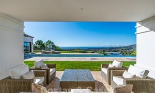 Statige luxevilla in Mediterrane stijl te koop met schitterend panoramisch zeezicht in Marbella - Benahavis 59825 