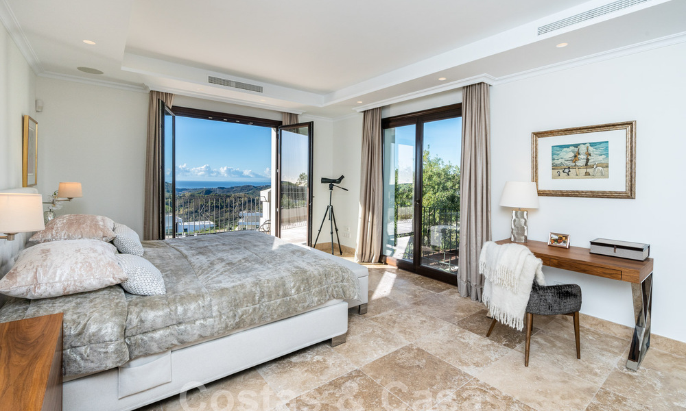 Statige luxevilla in Mediterrane stijl te koop met schitterend panoramisch zeezicht in Marbella - Benahavis 59827