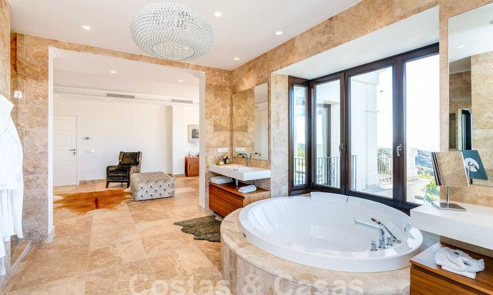 Statige luxevilla in Mediterrane stijl te koop met schitterend panoramisch zeezicht in Marbella - Benahavis 59837