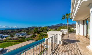 Statige luxevilla in Mediterrane stijl te koop met schitterend panoramisch zeezicht in Marbella - Benahavis 59843 