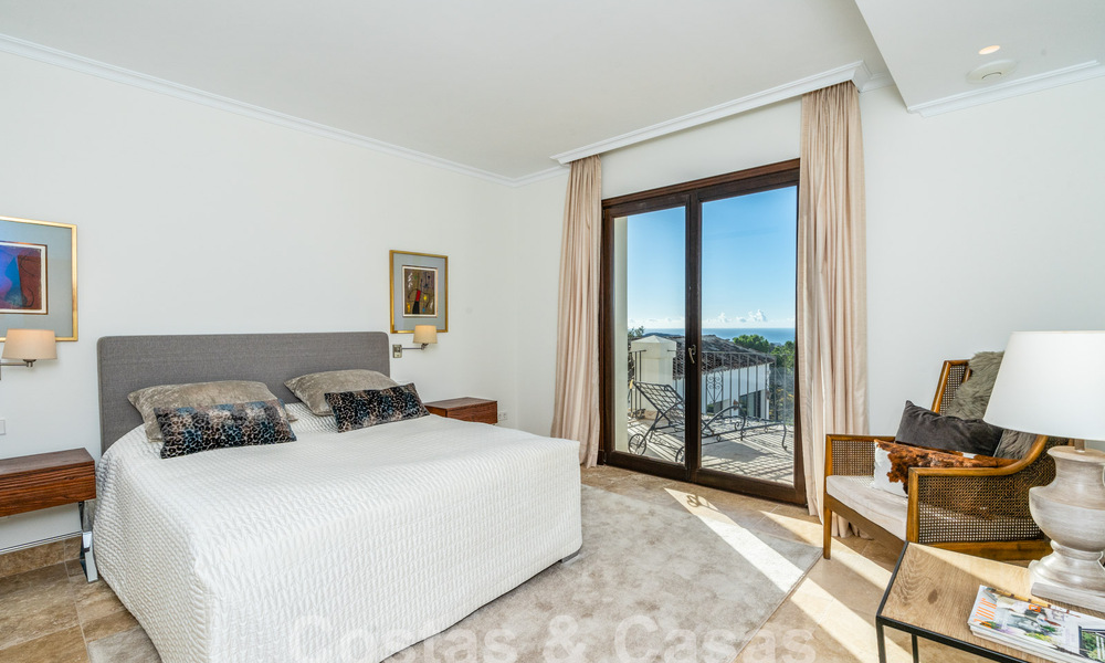 Statige luxevilla in Mediterrane stijl te koop met schitterend panoramisch zeezicht in Marbella - Benahavis 59849