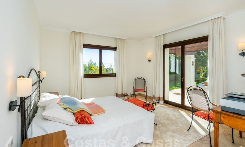 Statige luxevilla in Mediterrane stijl te koop met schitterend panoramisch zeezicht in Marbella - Benahavis 59860