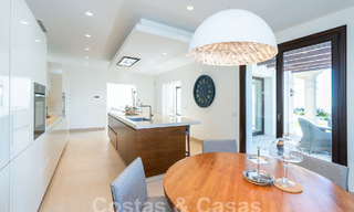 Statige luxevilla in Mediterrane stijl te koop met schitterend panoramisch zeezicht in Marbella - Benahavis 59866 