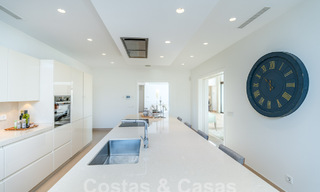 Statige luxevilla in Mediterrane stijl te koop met schitterend panoramisch zeezicht in Marbella - Benahavis 59867 