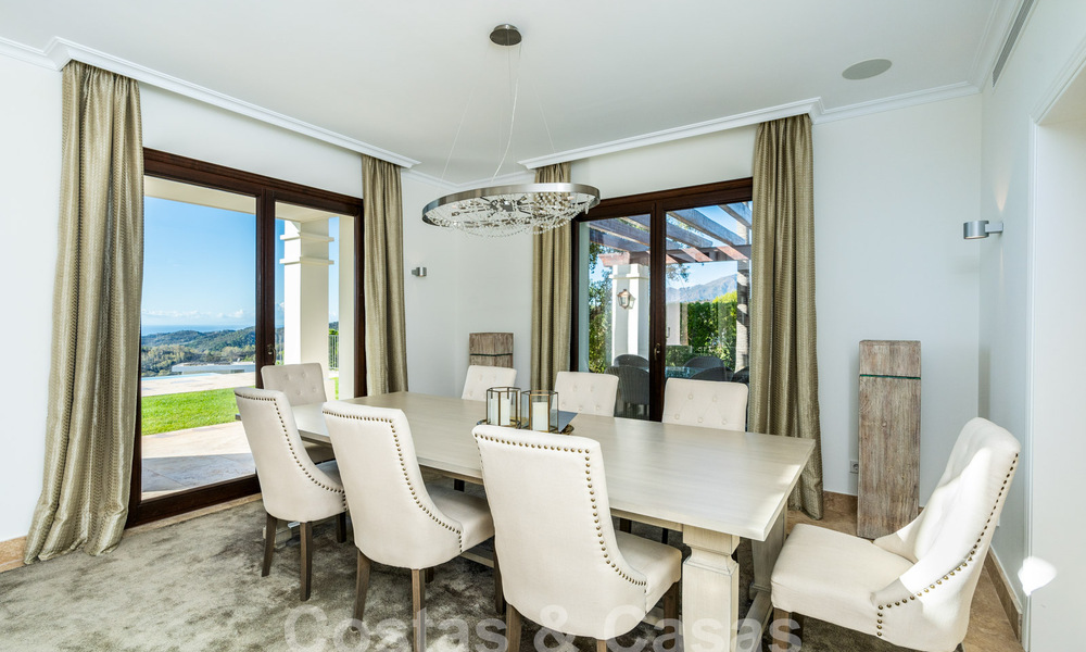 Statige luxevilla in Mediterrane stijl te koop met schitterend panoramisch zeezicht in Marbella - Benahavis 59870