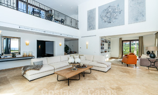 Statige luxevilla in Mediterrane stijl te koop met schitterend panoramisch zeezicht in Marbella - Benahavis 59872 