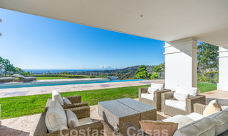 Statige luxevilla in Mediterrane stijl te koop met schitterend panoramisch zeezicht in Marbella - Benahavis 59877 