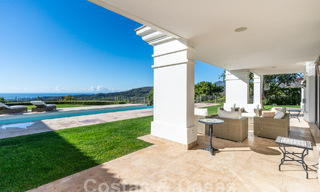 Statige luxevilla in Mediterrane stijl te koop met schitterend panoramisch zeezicht in Marbella - Benahavis 59878 