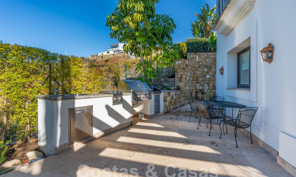 Statige luxevilla in Mediterrane stijl te koop met schitterend panoramisch zeezicht in Marbella - Benahavis 59880