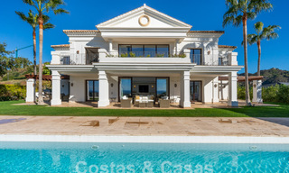 Statige luxevilla in Mediterrane stijl te koop met schitterend panoramisch zeezicht in Marbella - Benahavis 59886 