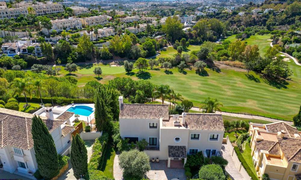 Ruime luxevilla te koop, grenzend aan een eersteklas golfbaan in het La Quinta golfresort, Benahavis - Marbella 59754