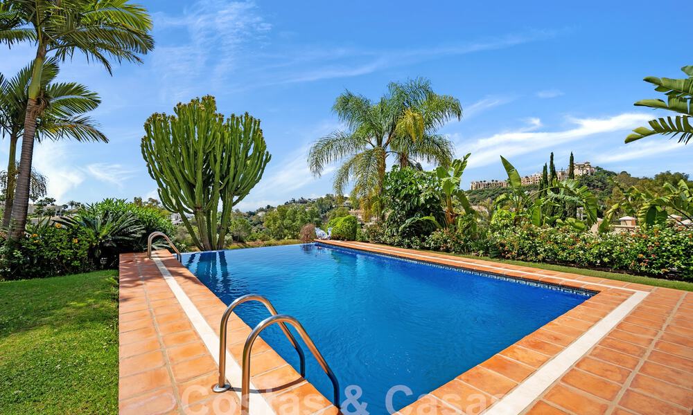 Ruime luxevilla te koop, grenzend aan een eersteklas golfbaan in het La Quinta golfresort, Benahavis - Marbella 59782