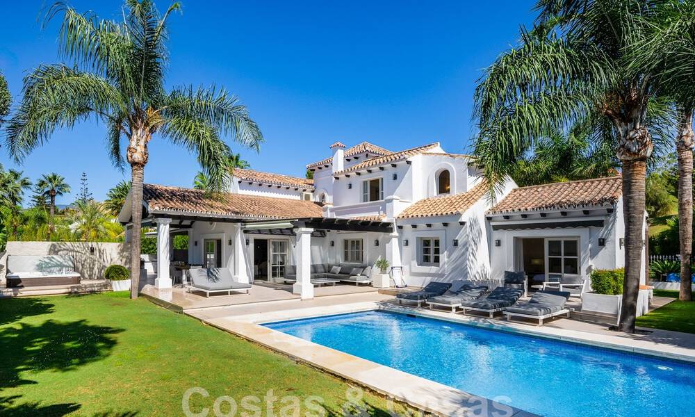 Eigentijdse Andalusische luxevilla te koop in een hoogstaande golfomgeving in Nueva Andalucia, Marbella 59936