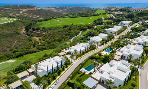 Modernistische luxevilla te koop, eerstelijns golf op een bekroonde golfbaan aan de Costa del Sol 59917