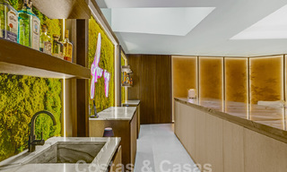 Boetiekvilla te koop met infinity zwembad en panoramisch zeezicht in Nueva Andalucia, Marbella 59738 