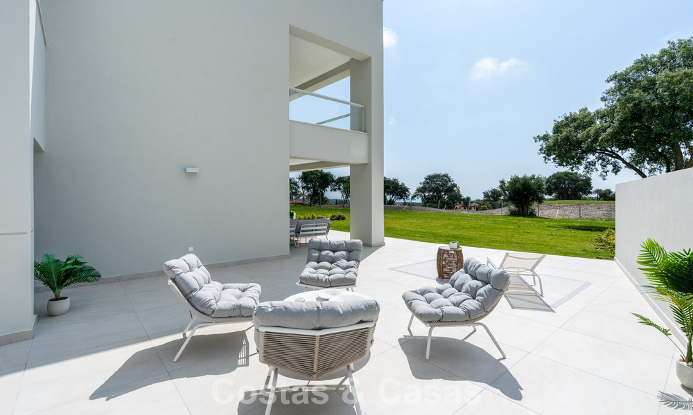 Exclusief project met nieuwe frontlijn golf appartementen te koop in San Roque, Costa del Sol 60286