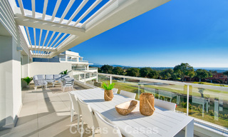 Exclusief project met nieuwe frontlijn golf appartementen te koop in San Roque, Costa del Sol 60332 