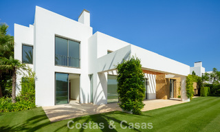 Contemporaine luxevilla te koop in een eerstelijns golfcomplex aan de Costa del Sol 60443 