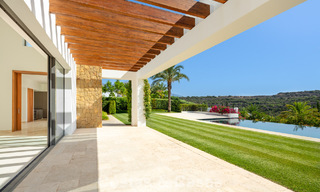 Contemporaine luxevilla te koop in een eerstelijns golfcomplex aan de Costa del Sol 60445 