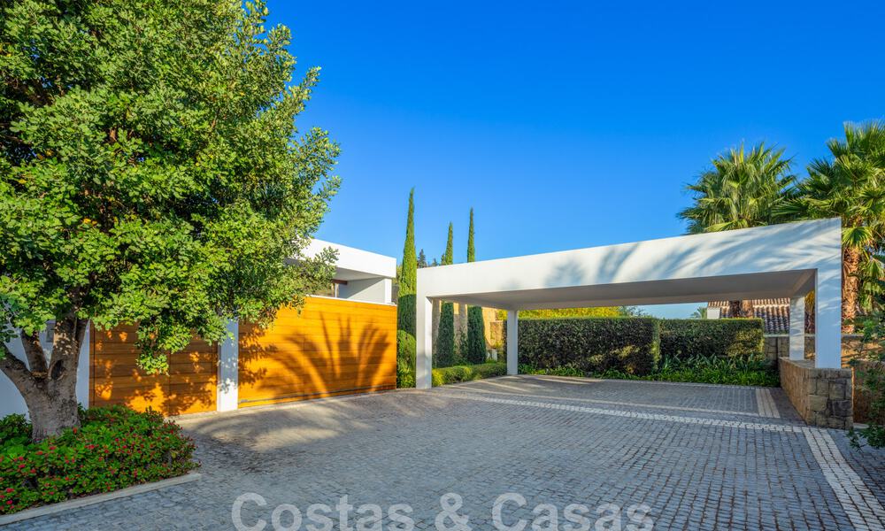 Instapklare, ultra-luxueuze designervilla te koop in een superieur golfresort aan de Costa del Sol 60163