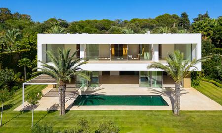 Instapklare, ultra-luxueuze designervilla te koop in een superieur golfresort aan de Costa del Sol 60167