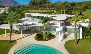 Extravagante designervilla te koop, eerstelijnsgolf in een 5* golfresort aan de Costa del Sol 60198 