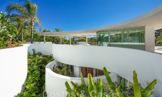 Extravagante designervilla te koop, eerstelijnsgolf in een 5* golfresort aan de Costa del Sol 60200 