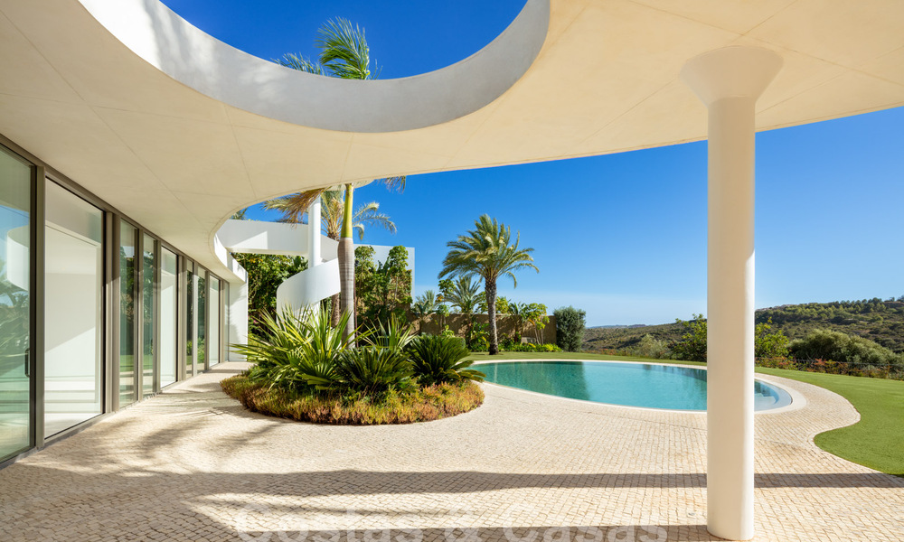 Extravagante designervilla te koop, eerstelijnsgolf in een 5* golfresort aan de Costa del Sol 60209