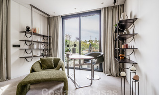 Modern gerenoveerde mediterrane villa met modieus interieurdesign te koop op loopafstand van Puerto Banus, Marbella 60728 