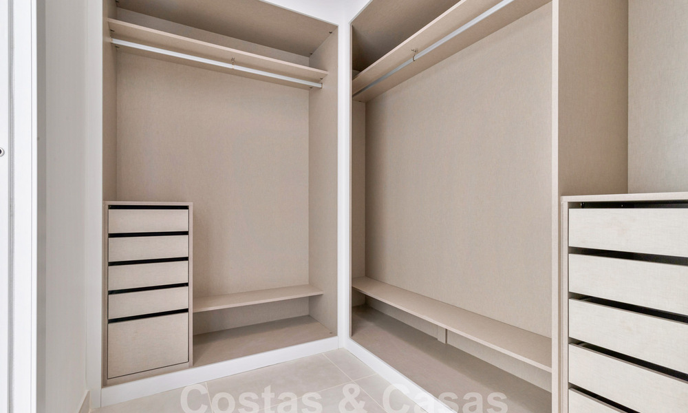 Modern penthouse met zeezicht en privézwembad te koop i/e innovatief lifestyle-complex in Benalmadena, Costa del Sol 60910