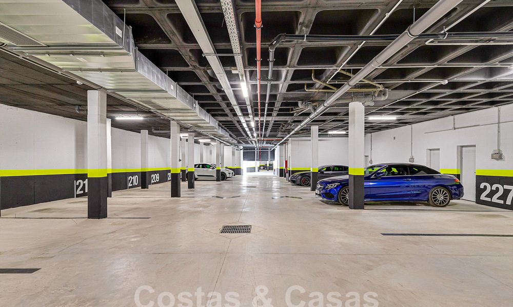 Modern penthouse met zeezicht en privézwembad te koop i/e innovatief lifestyle-complex in Benalmadena, Costa del Sol 60931