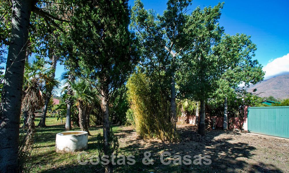 Finca met paardenstallen te koop op korte afstand van Estepona centrum, Costa del Sol 61034